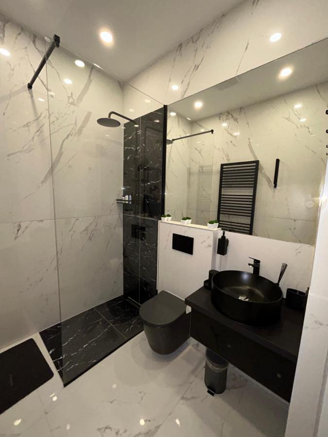 Deluxe Apartment Favoriten Wien Eksteriør billede