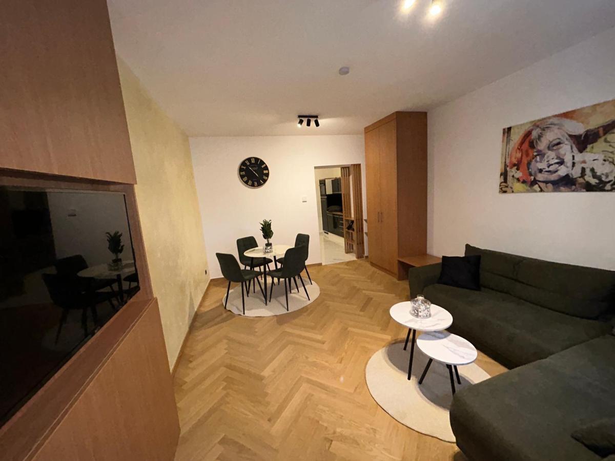 Deluxe Apartment Favoriten Wien Eksteriør billede